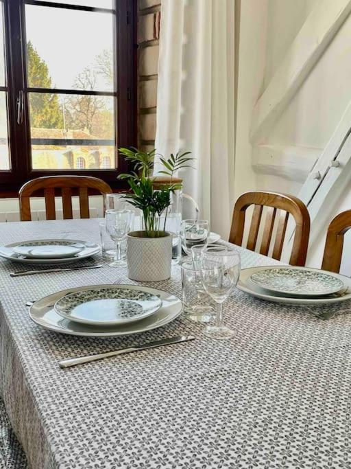 Appartement En Plein Centre Ville Milly-la-Foret Extérieur photo