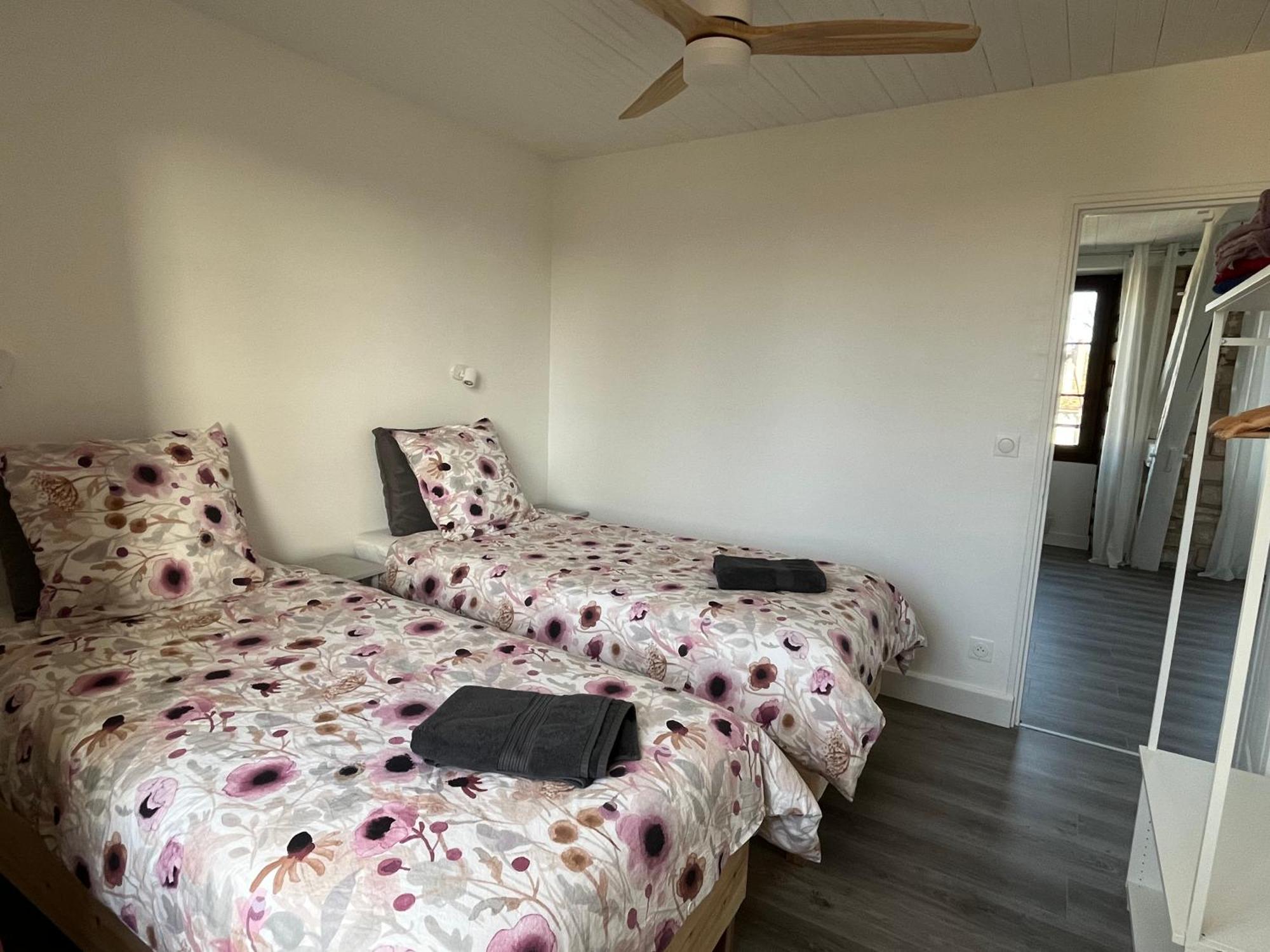Appartement En Plein Centre Ville Milly-la-Foret Extérieur photo
